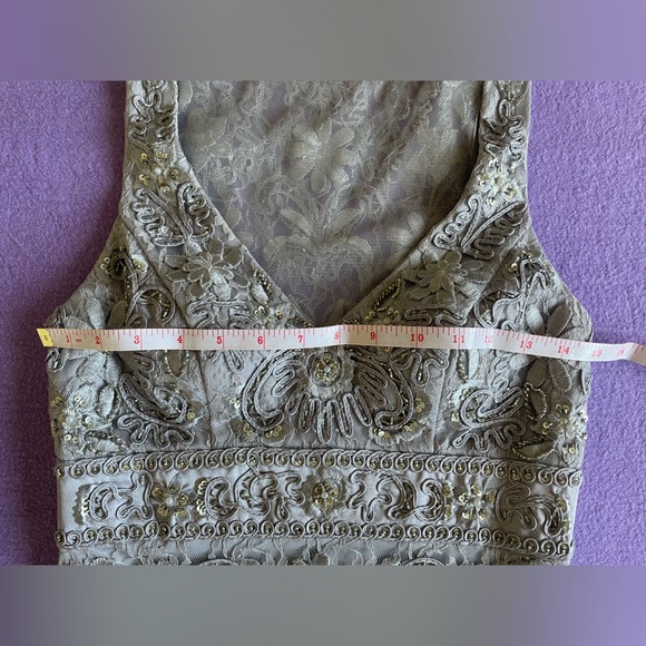 Sue Wong Nocturne Beaded Lace Cocktail Dress Silver Gray V-Neck Size 0 - Picture 3 of 9
